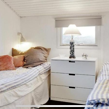 Sommerhus I Blokhus Helt Taet Pa By Og Strand Экстерьер фото